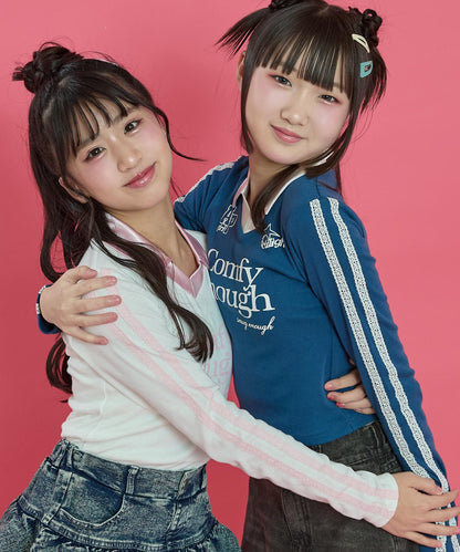 オフホワイト(Sサイズ着用/身長：約149cm)
ネイビー(Sサイズ着用/身長：約154cm)