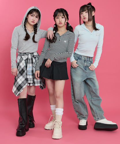 グレー(Sサイズ着用/身長：約152cm)
サックス(Sサイズ着用/身長：約154cm)
ホワイト/ブラック(Sサイズ着用/身長：約149cm)