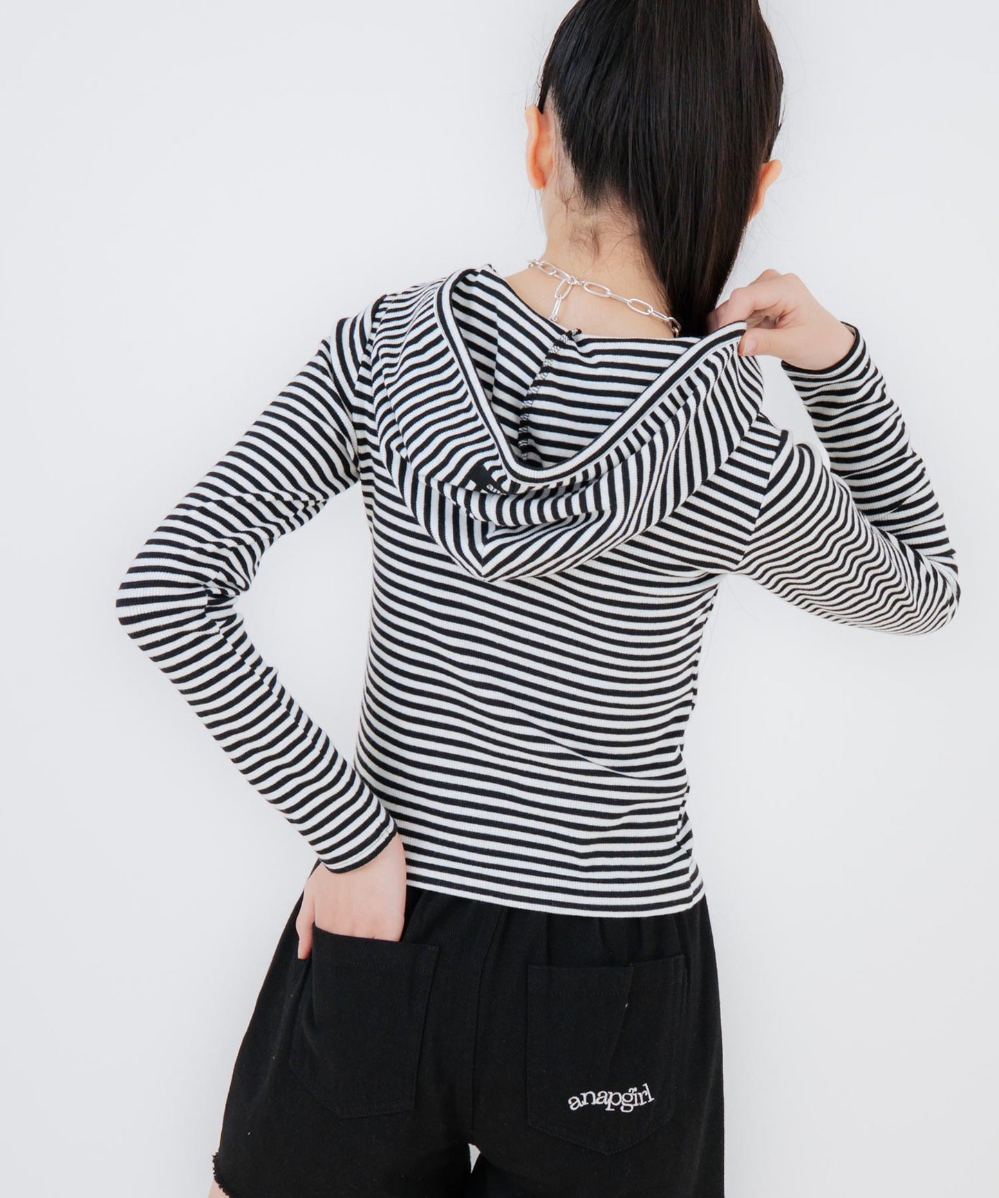 ホワイト/ブラック