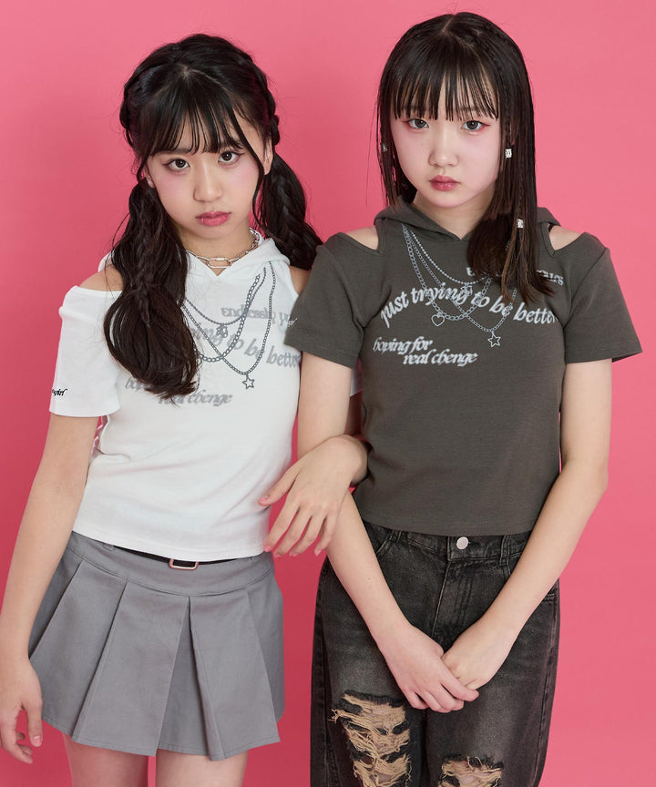 ホワイト(Sサイズ着用/身長：約149cm)
アッシュブラック(Sサイズ着用/身長：約154cm)