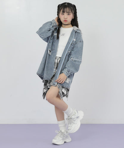 ホワイト(Sサイズ着用/身長：約149cm)