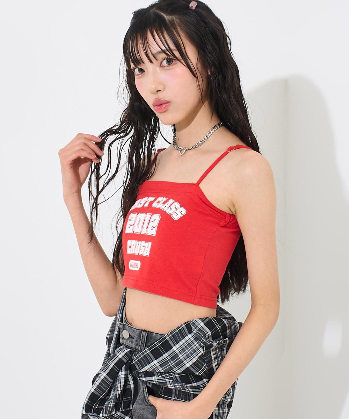 レッド(Sサイズ着用/身長：約156cm)