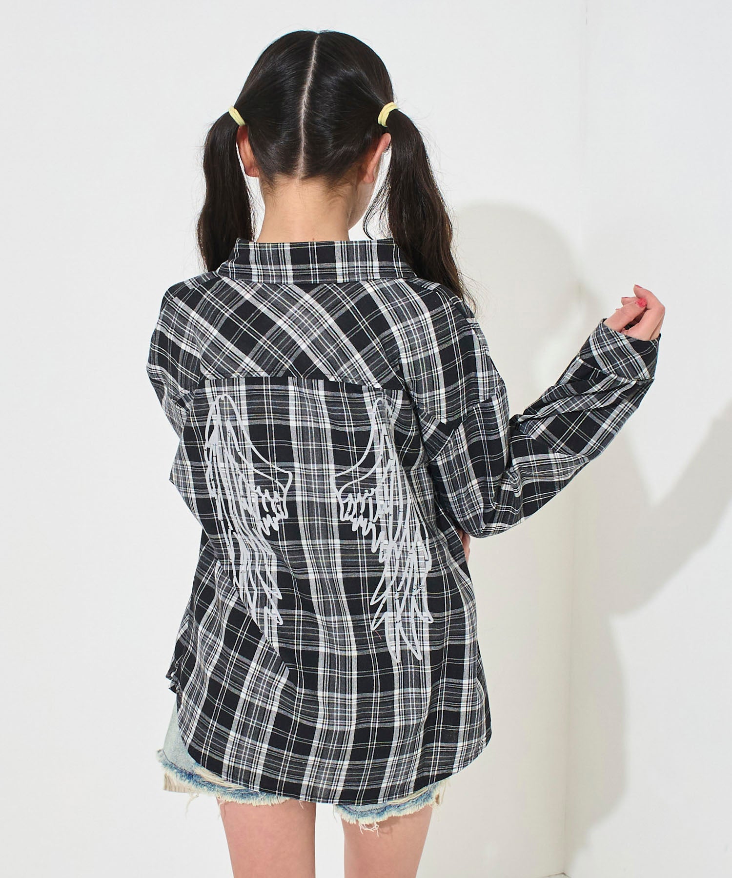 ブラック(Sサイズ着用/身長：約145cm)
