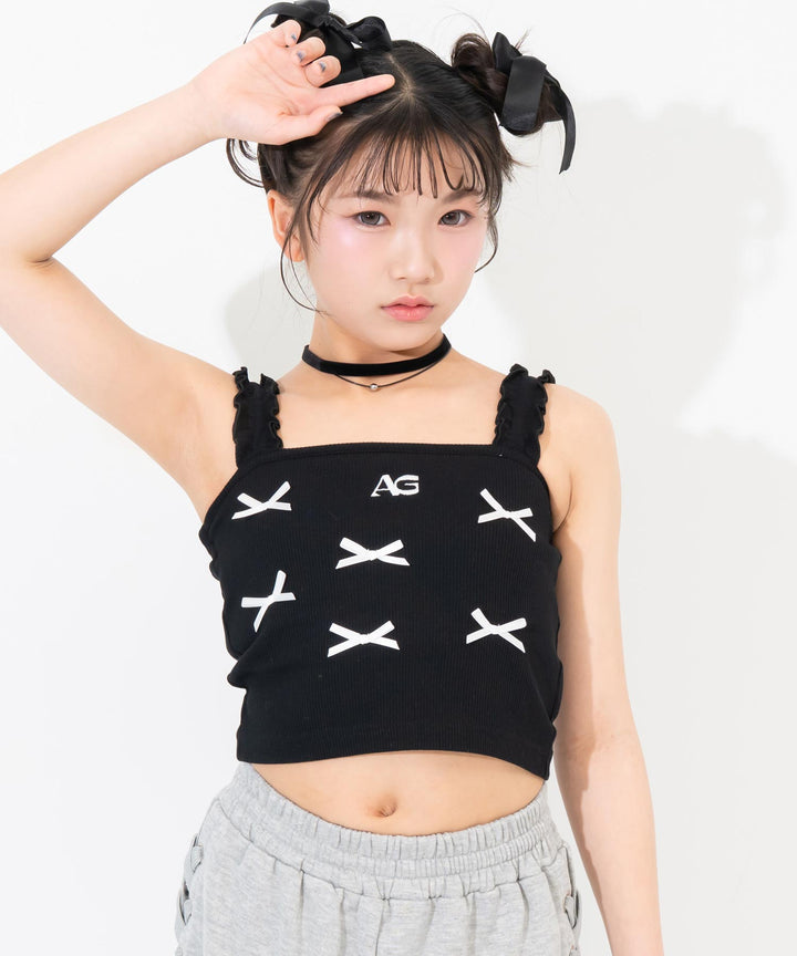 ブラック(Sサイズ着用/身長：約140cm)