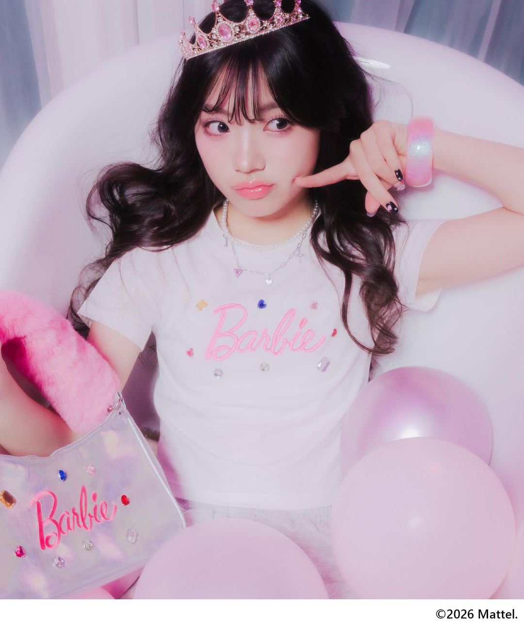 ホワイト(Mサイズ着用/身長：約161cm)