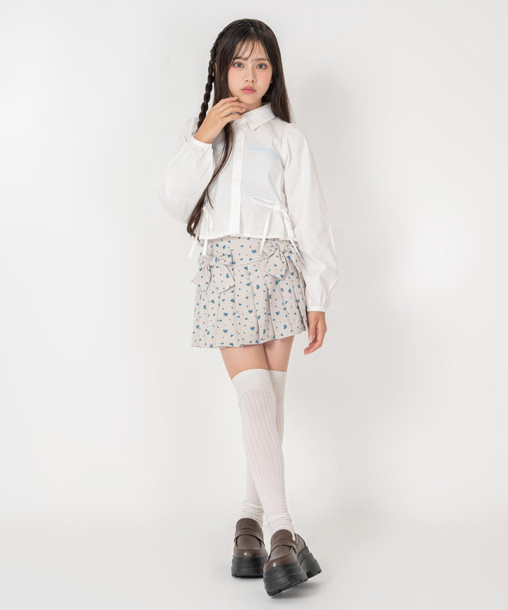 ホワイト(XSサイズ着用/身長：約139cm)