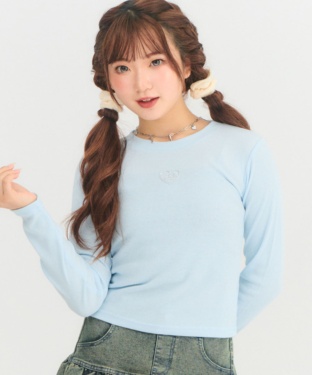 サックス(Mサイズ着用/身長：約154cm)