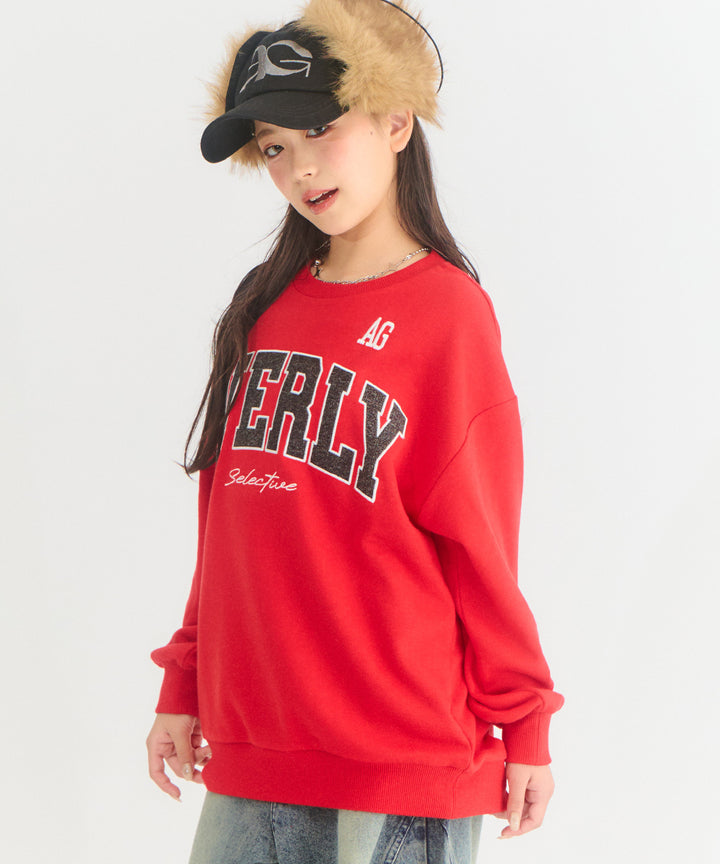 レッド(XSサイズ着用/身長：約139cm)