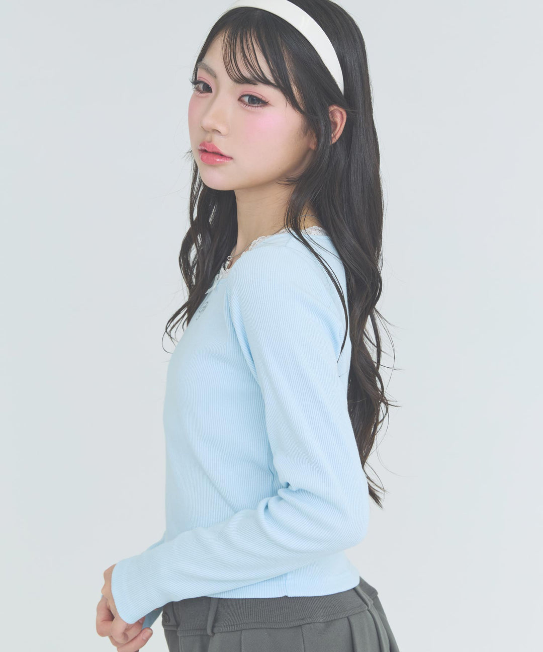 サックス(Ｍサイズ着用/身長：約162cm)