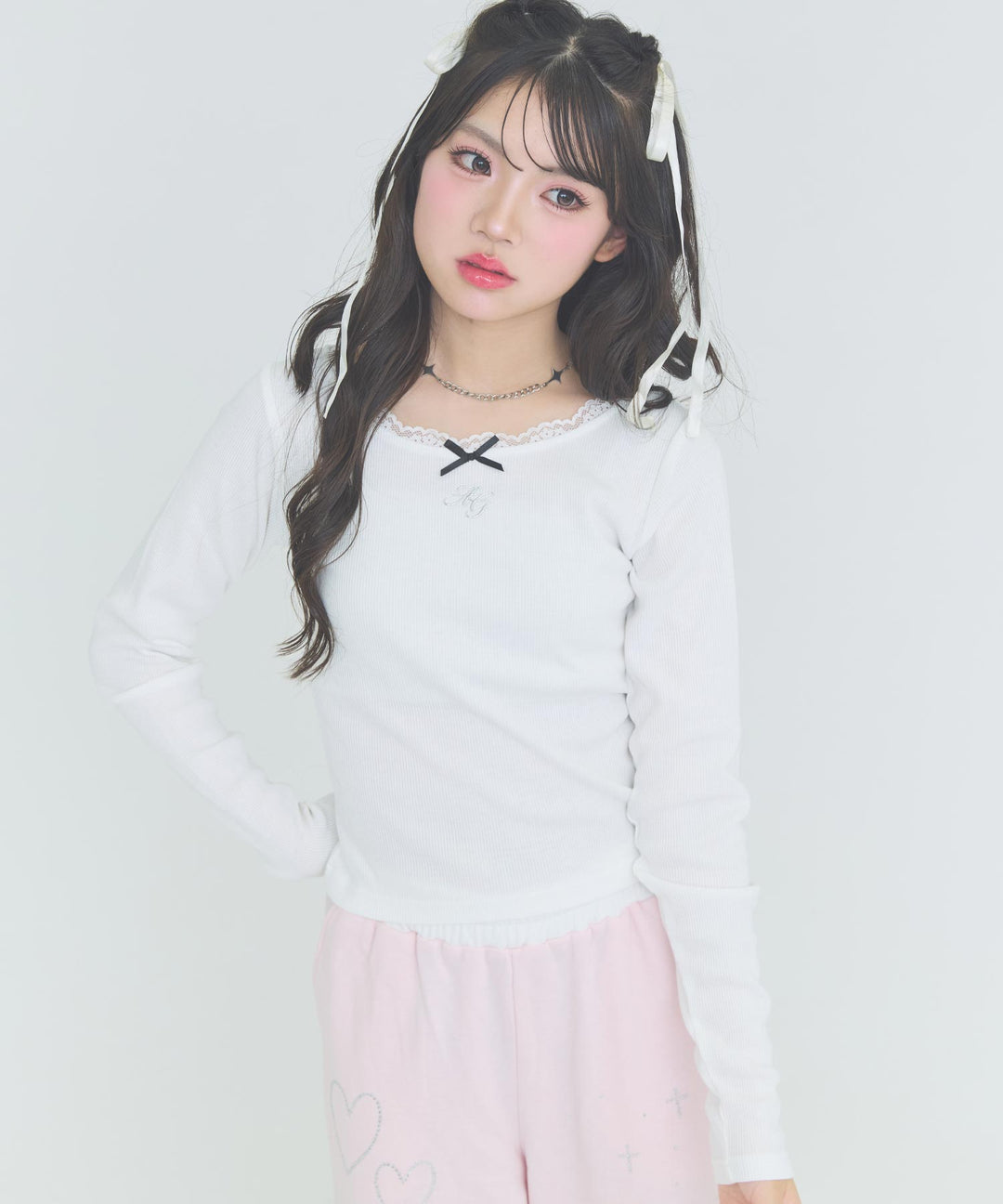 ホワイト(Ｍサイズ着用/身長：約162cm)