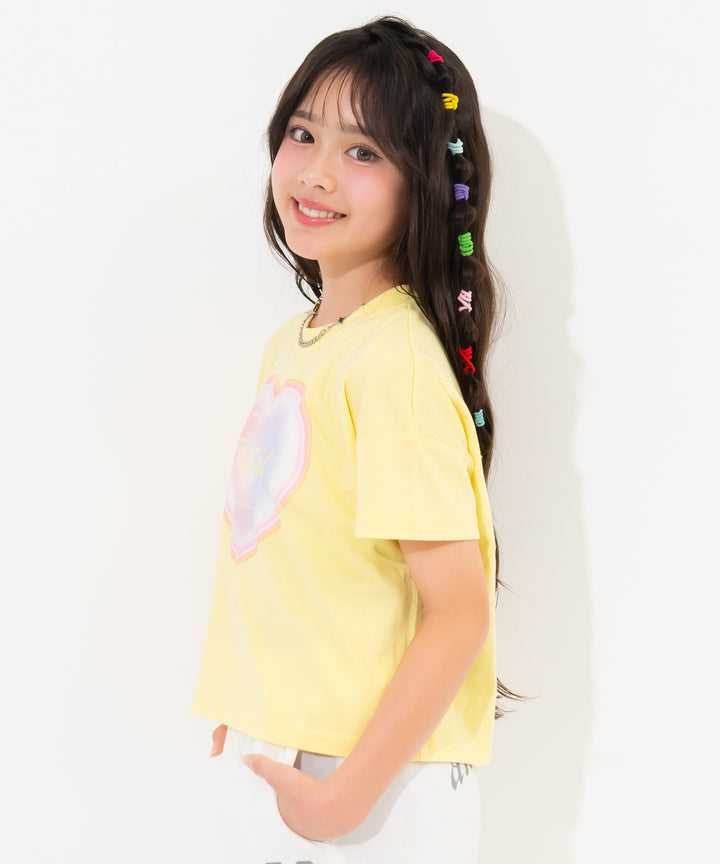 ライトイエロー(XSサイズ着用/身長：約139cm)