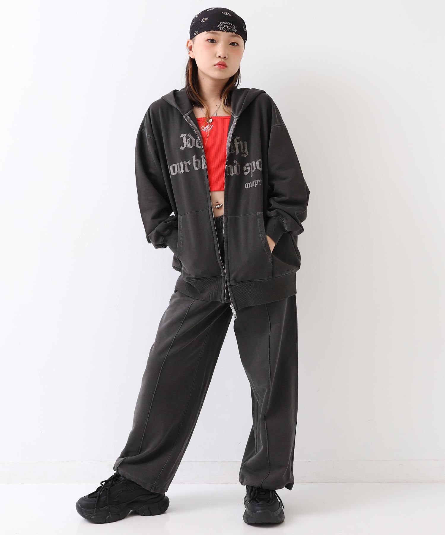 アッシュブラック/146cm(Sサイズ着用)