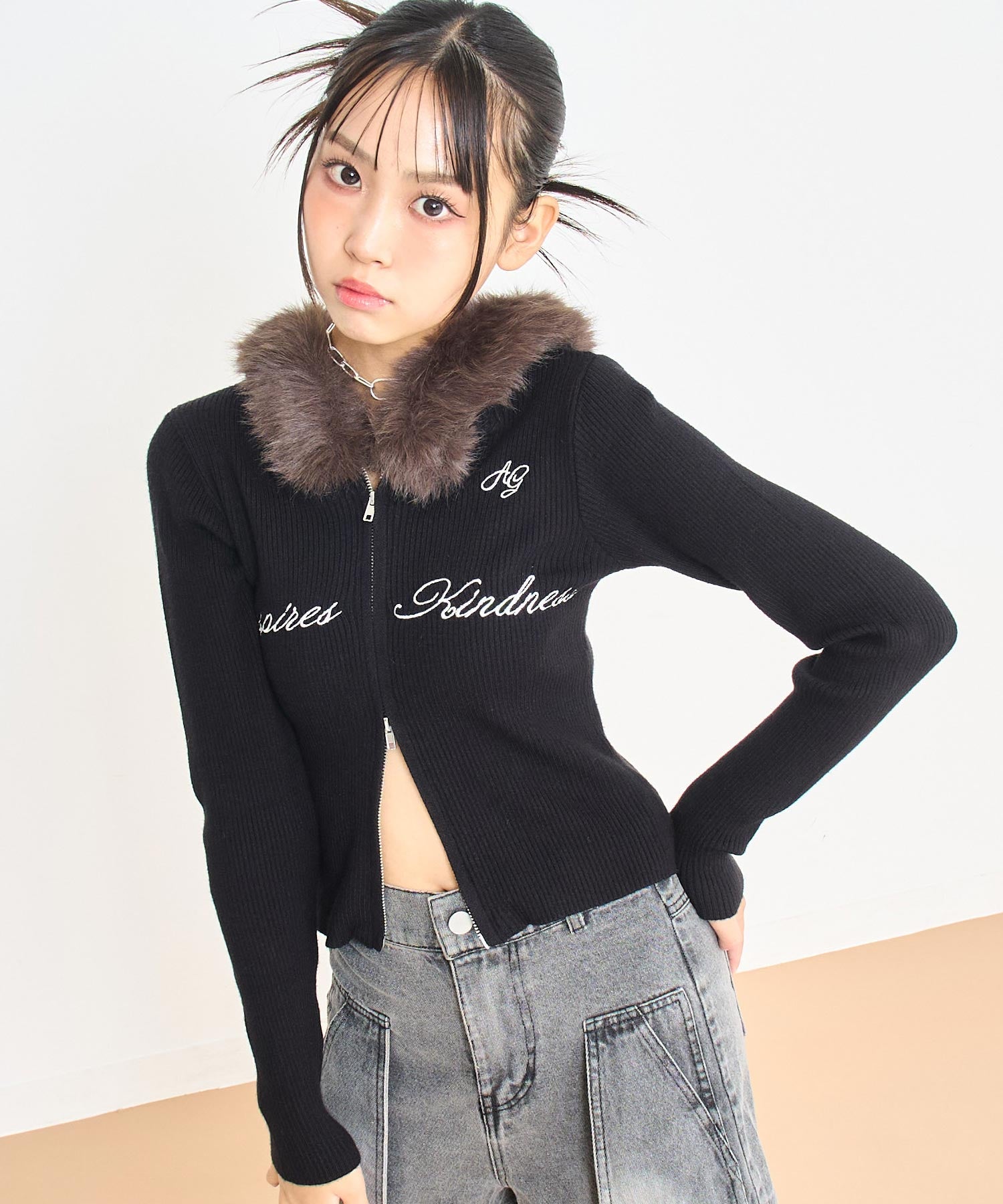 BURBERRY カシミヤ ラクーンファー ダブルジップ ボアニットパーカー ファー付 ニット ダブル ジップパーカー 914-7816 – ANAP オンライン