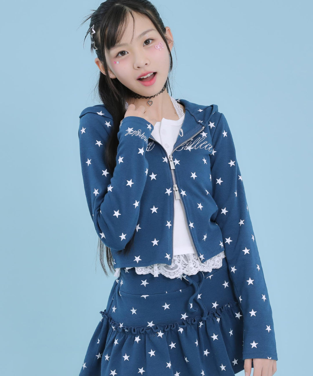 ネイビー(XSサイズ着用/身長：約140cm)
