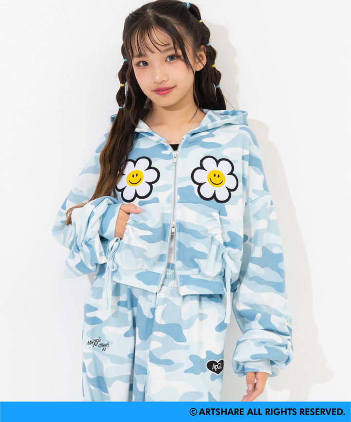 サックス(Sサイズ着用/身長：約146cm)