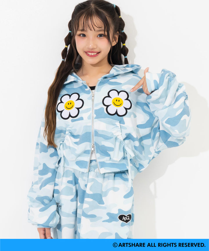 サックス(Sサイズ着用/身長：約146cm)