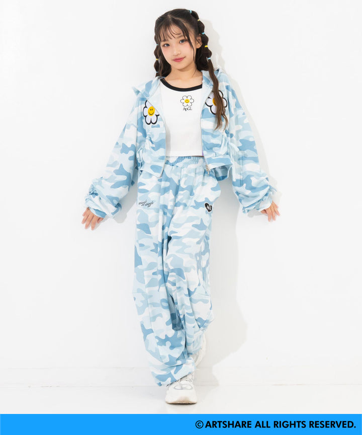 サックス(Sサイズ着用/身長：約146cm)