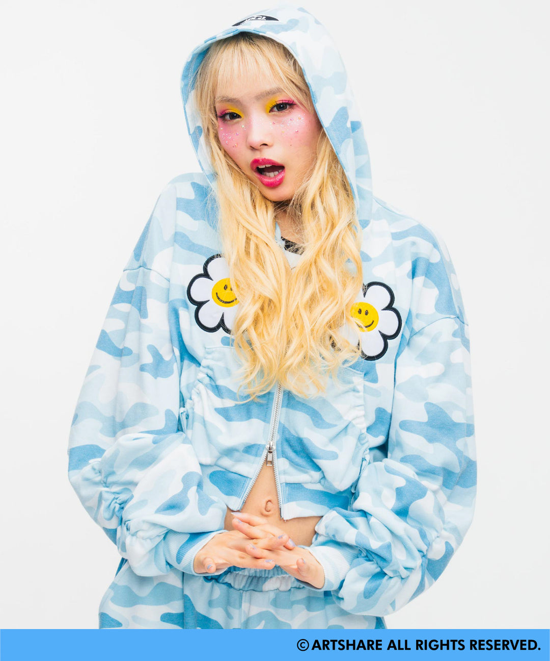 サックス(Sサイズ着用/身長：約152cm)