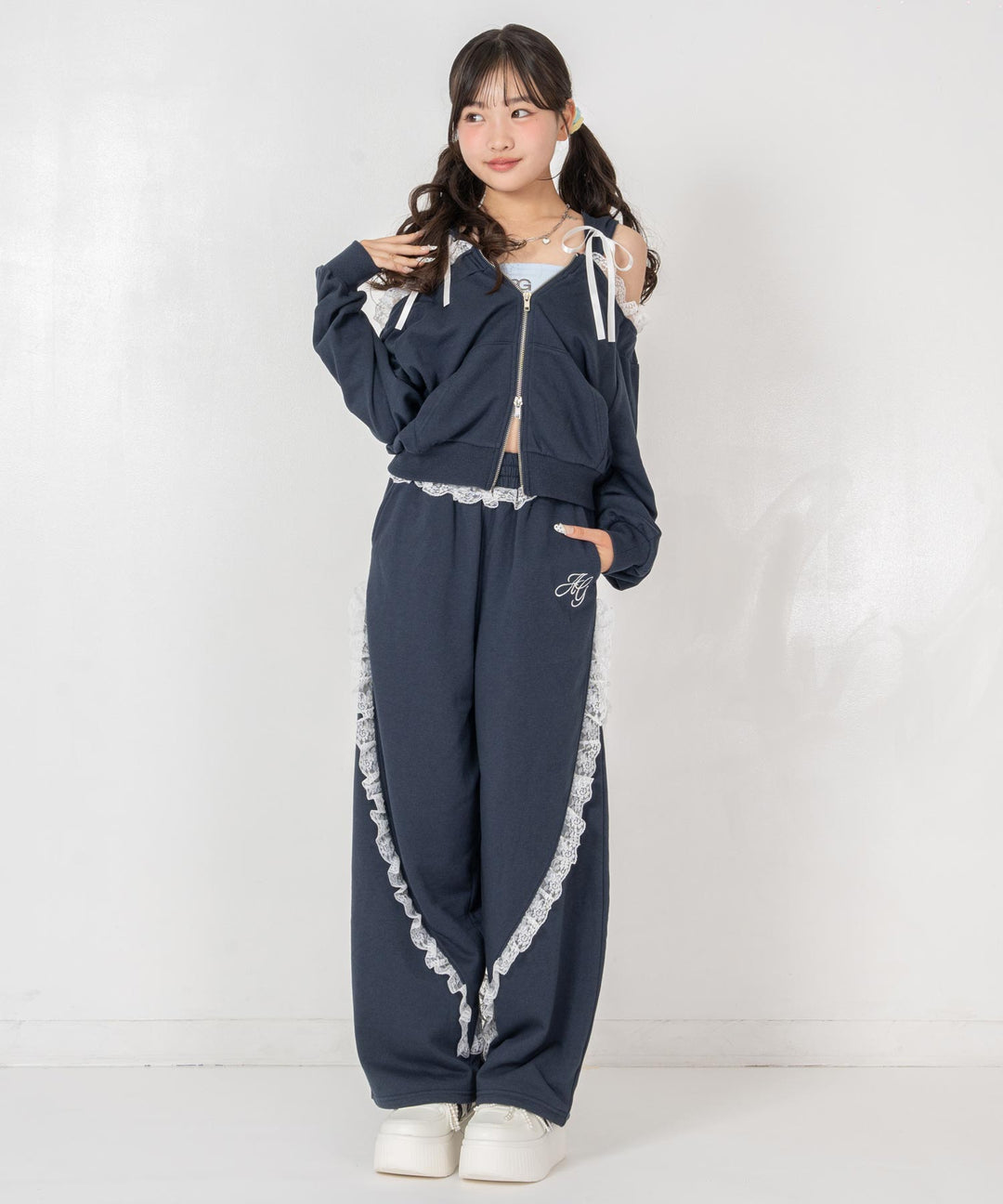 ネイビー(Sサイズ着用/身長：約150cm)