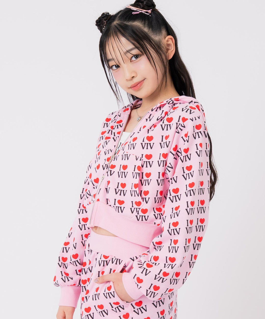 ライトピンク(150サイズ着用/身長：約150cm)
