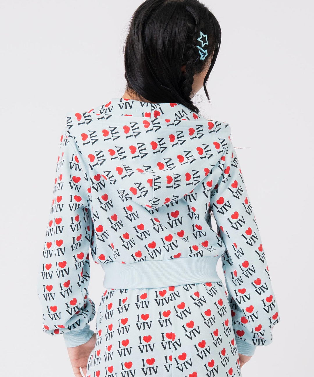 サックス(150サイズ着用/身長：約152cm)