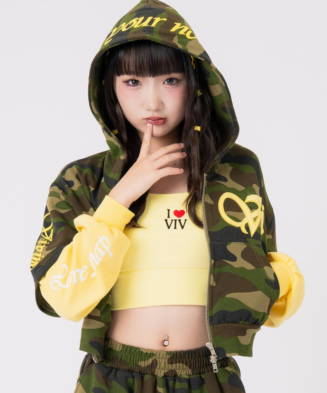 イエロー(160サイズ着用/身長：約157cm)