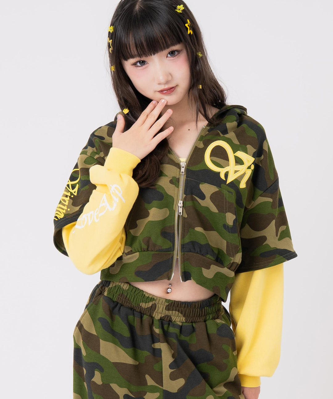 イエロー(160サイズ着用/身長：約157cm)