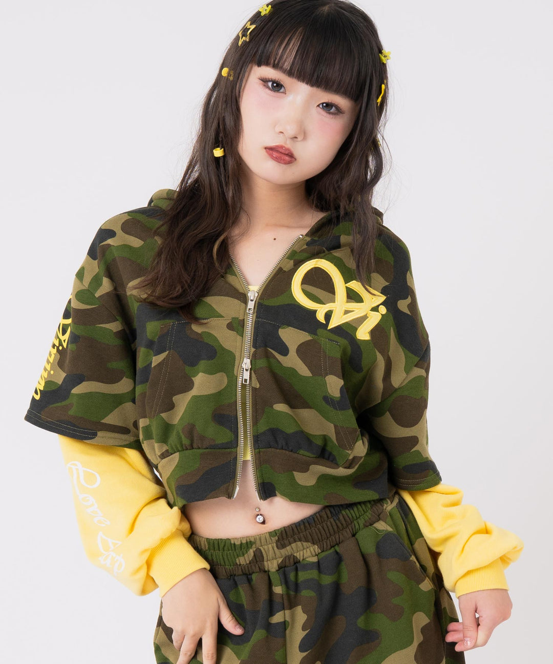 イエロー(160サイズ着用/身長：約157cm)