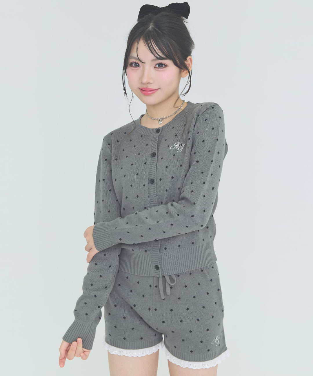 ダークグレー(Mサイズ着用/身長：約162cm)