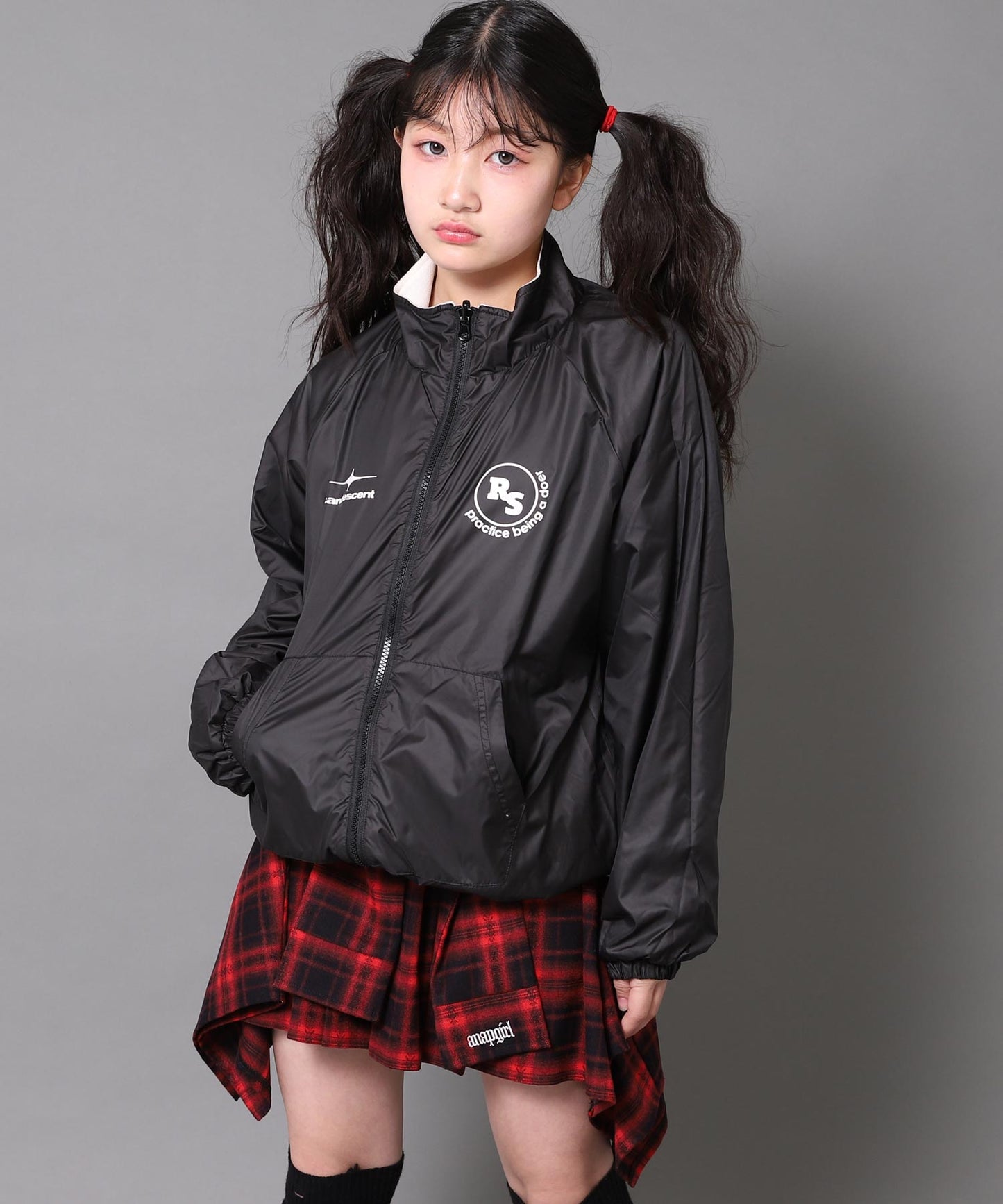 ホワイト/145cm(Sサイズ着用)