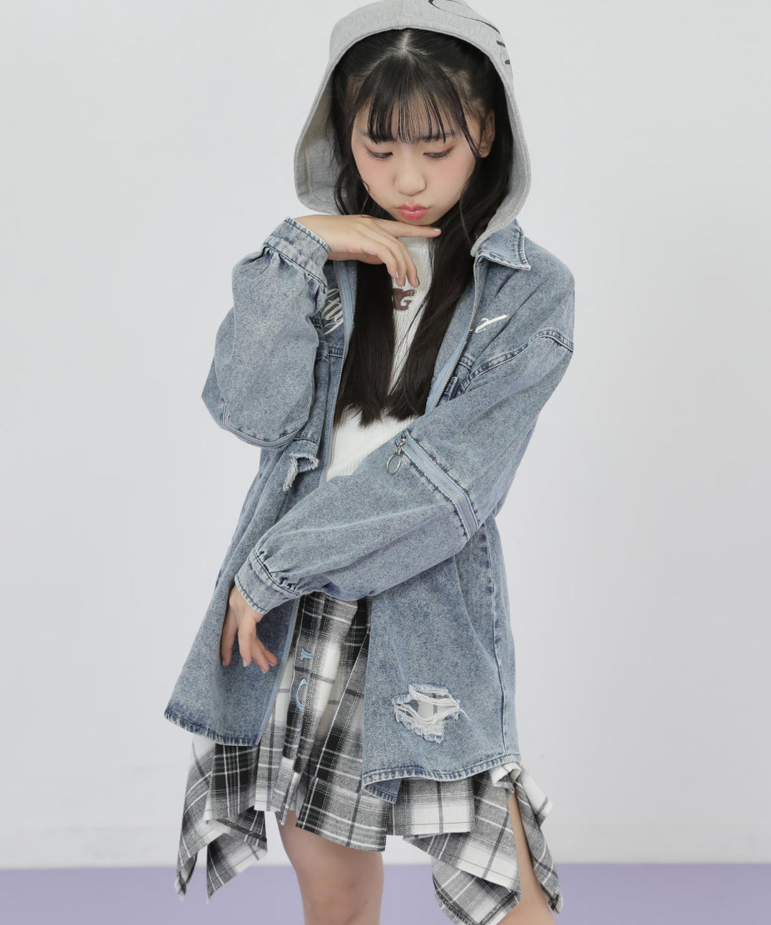 ブルー(Sサイズ着用/身長：約145cm)