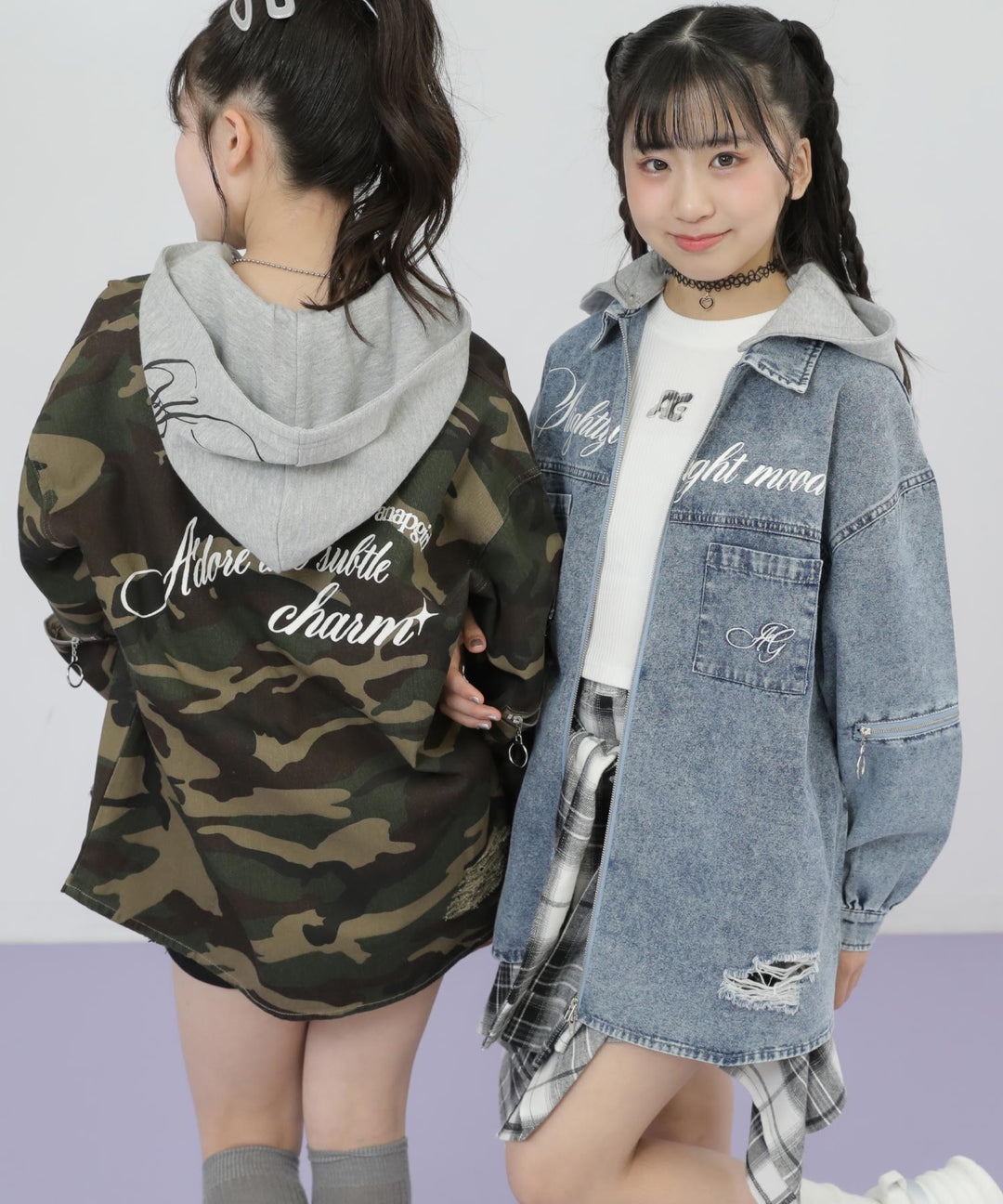 ブルー(Sサイズ着用/身長：約145cm)
カーキ(Sサイズ着用/身長：約145cm)
