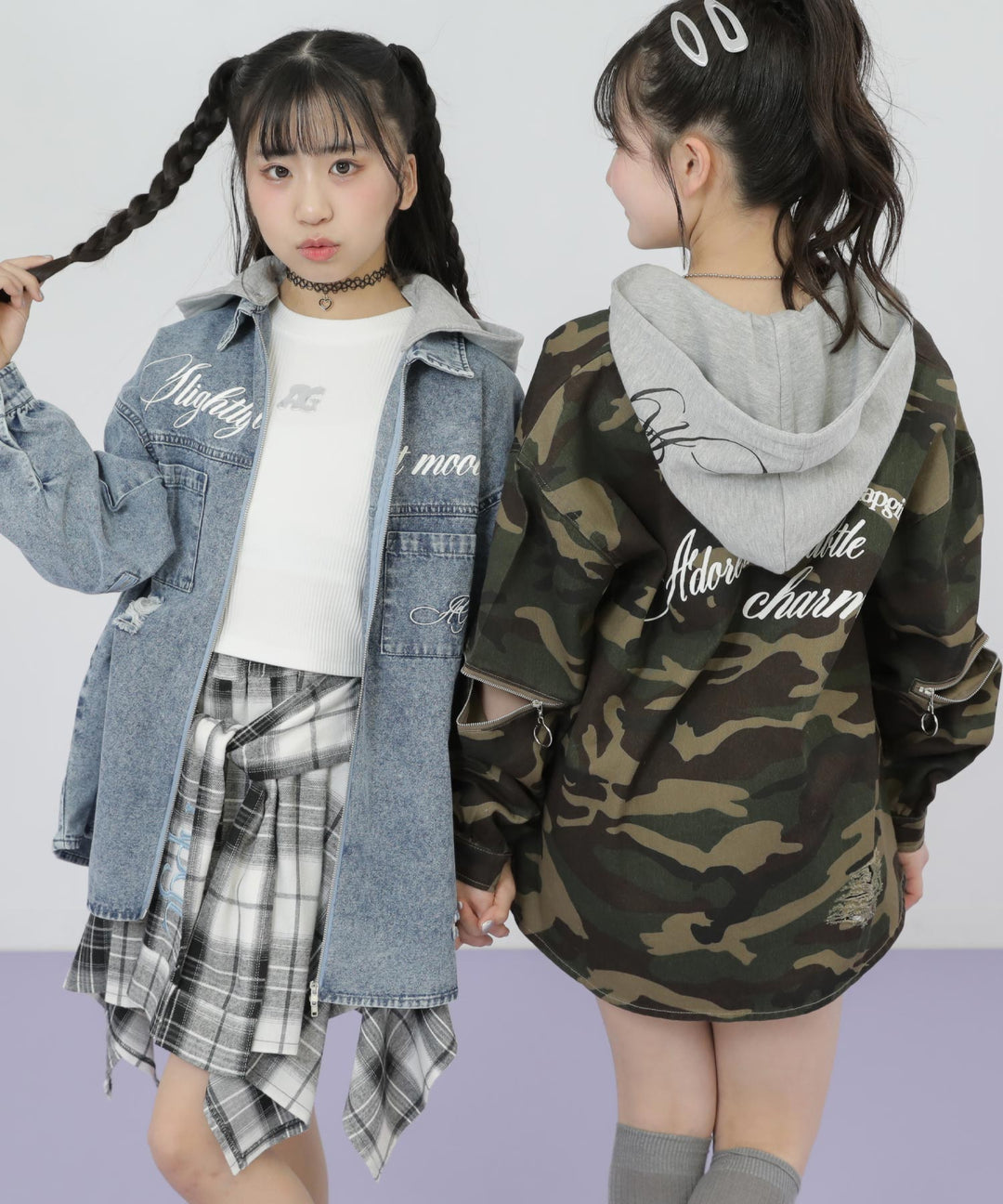 カーキ(Sサイズ着用/身長：約145cm)
ブルー(Sサイズ着用/身長：約145cm)