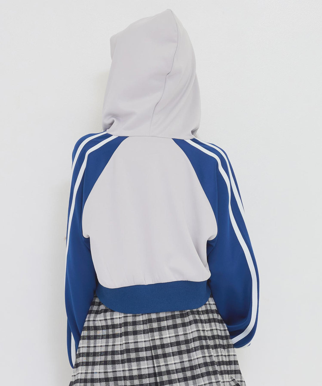 ネイビー(Sサイズ着用/身長：約146cm)