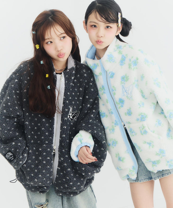 ライトグレー(Sサイズ着用/身長：約150cm)
サックス(Sサイズ着用/身長：約148cm)