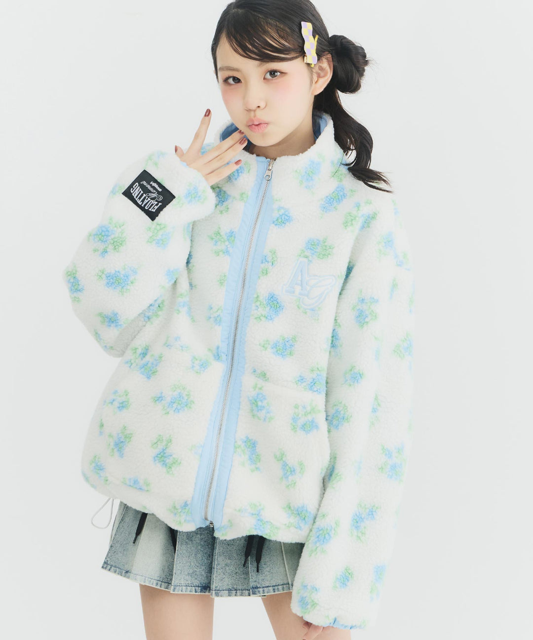 サックス(Sサイズ着用/身長：約148cm)