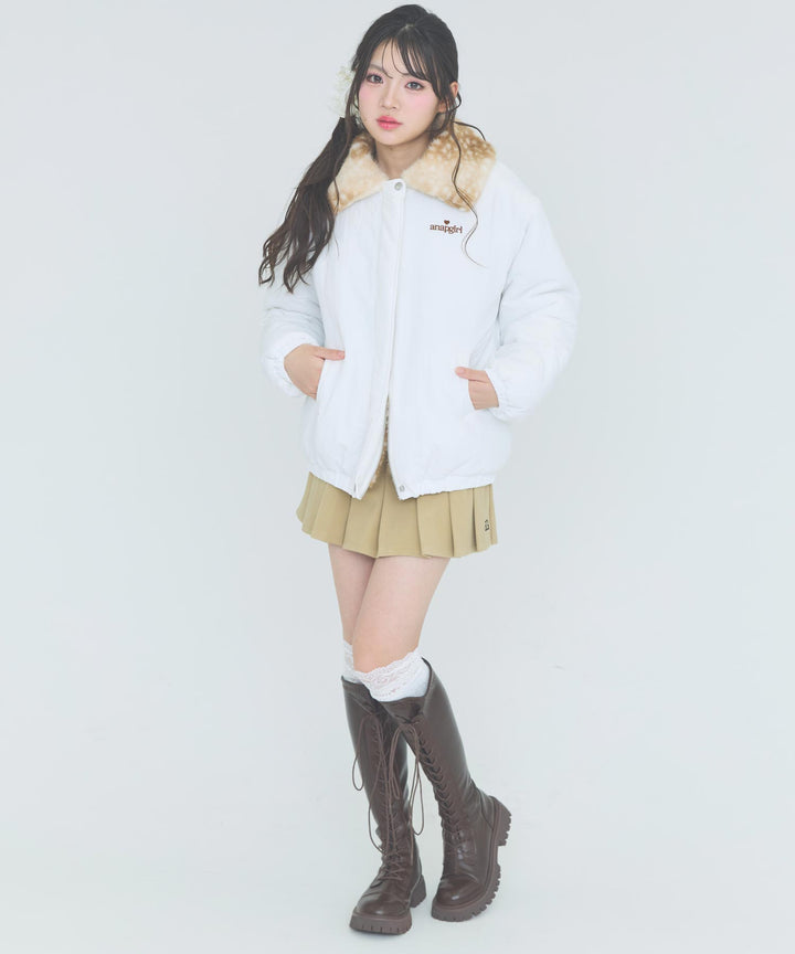 ホワイト(Mサイズ着用/身長：約162cm)