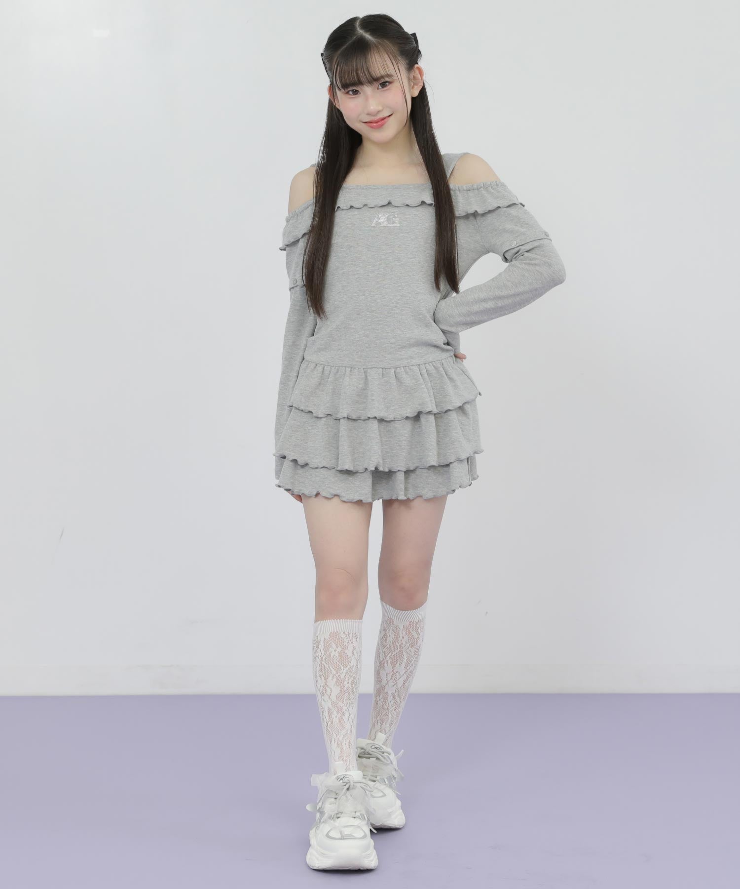 ライトグレー(Sサイズ着用/身長：約148cm)