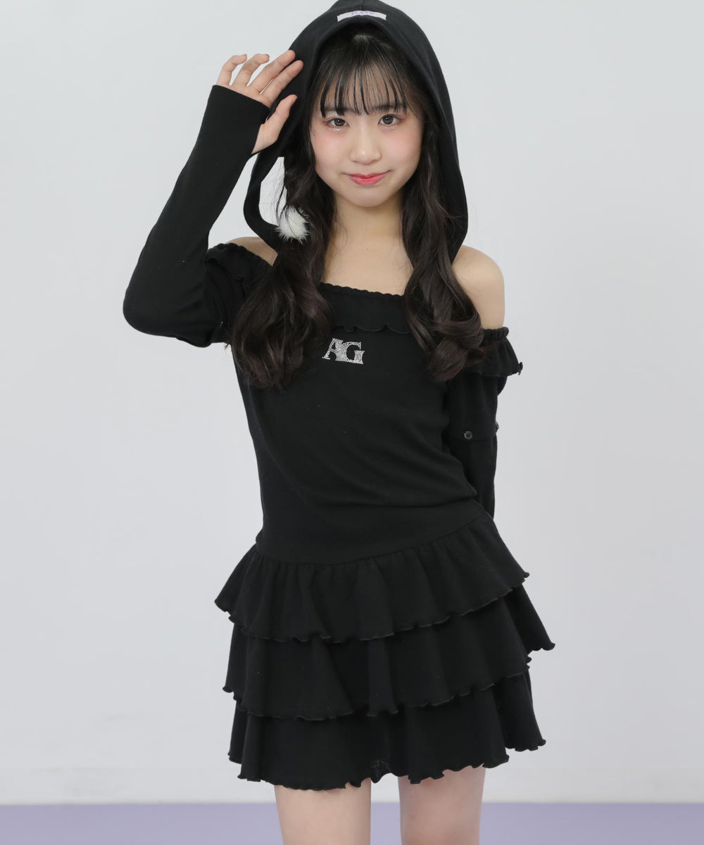 ブラック(Sサイズ着用/身長：約145cm)