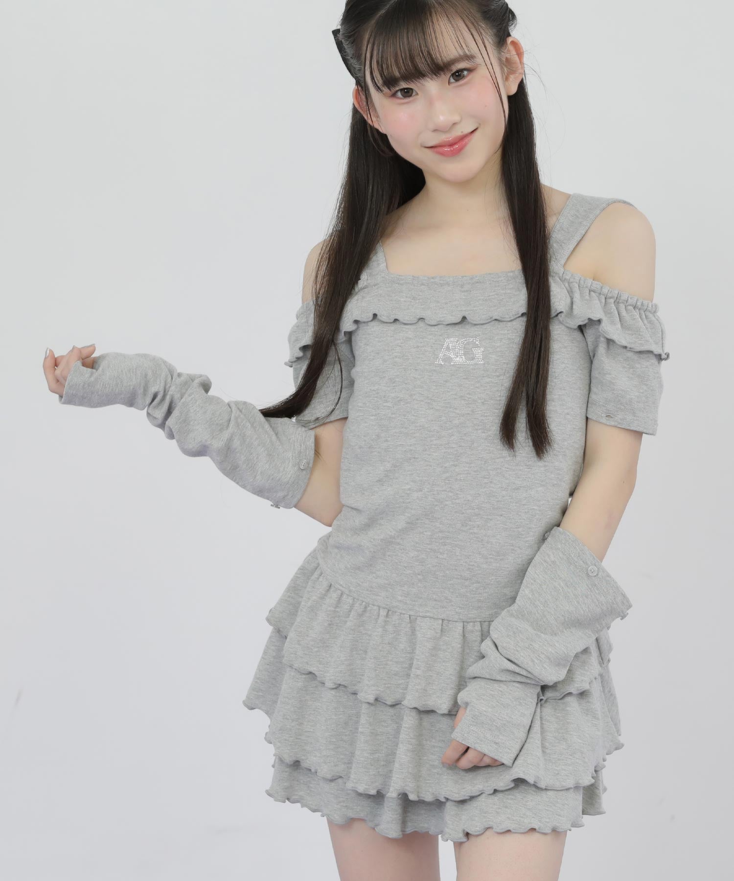 ライトグレー(Sサイズ着用/身長：約148cm)