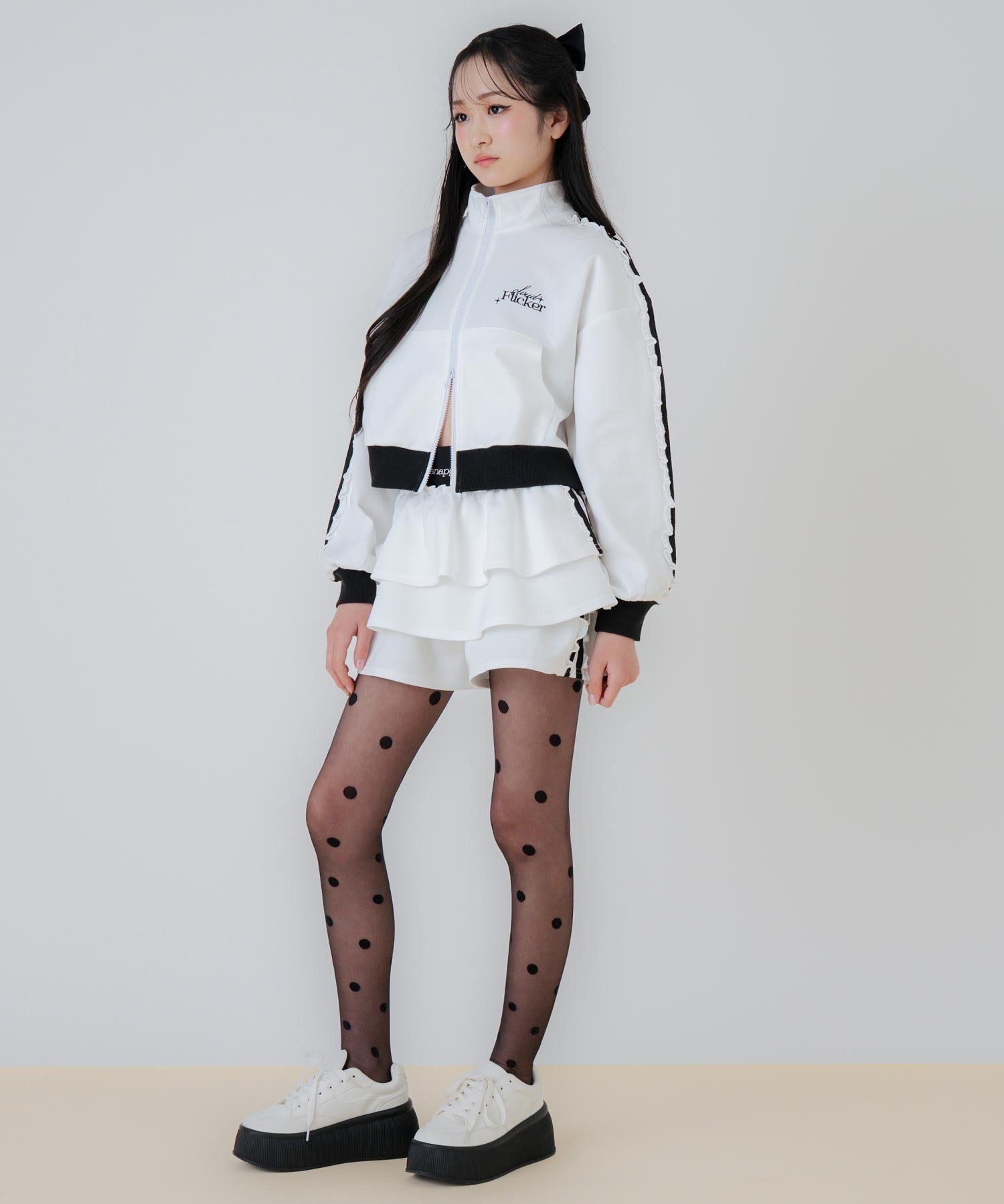 ホワイト/150cm(Sサイズ着用)