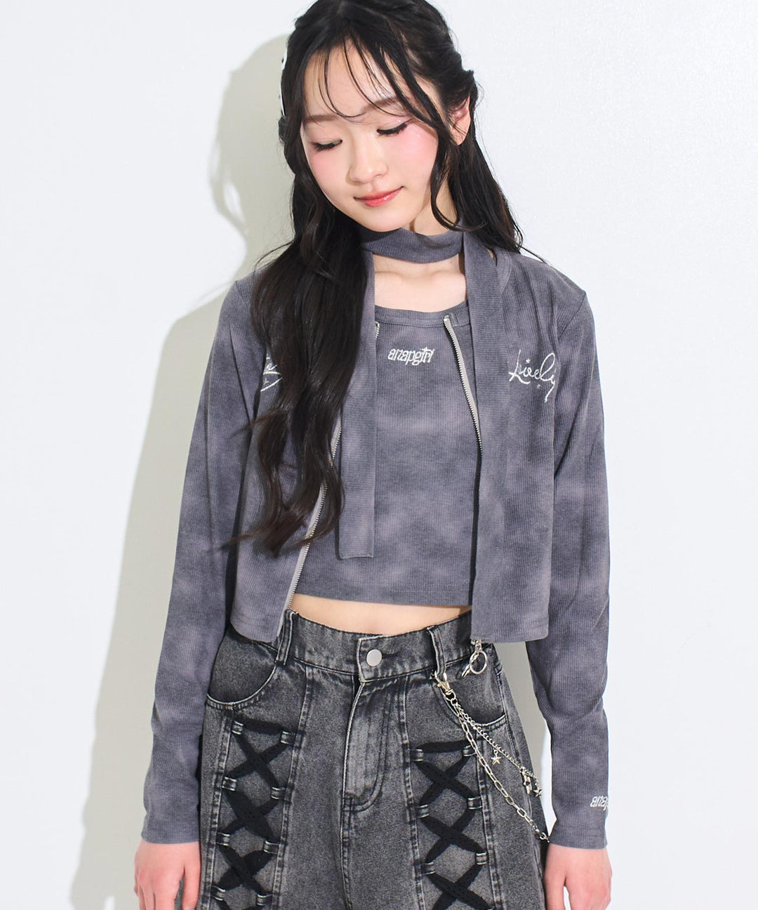 アッシュブラック(Sサイズ着用/身長：約158cm)