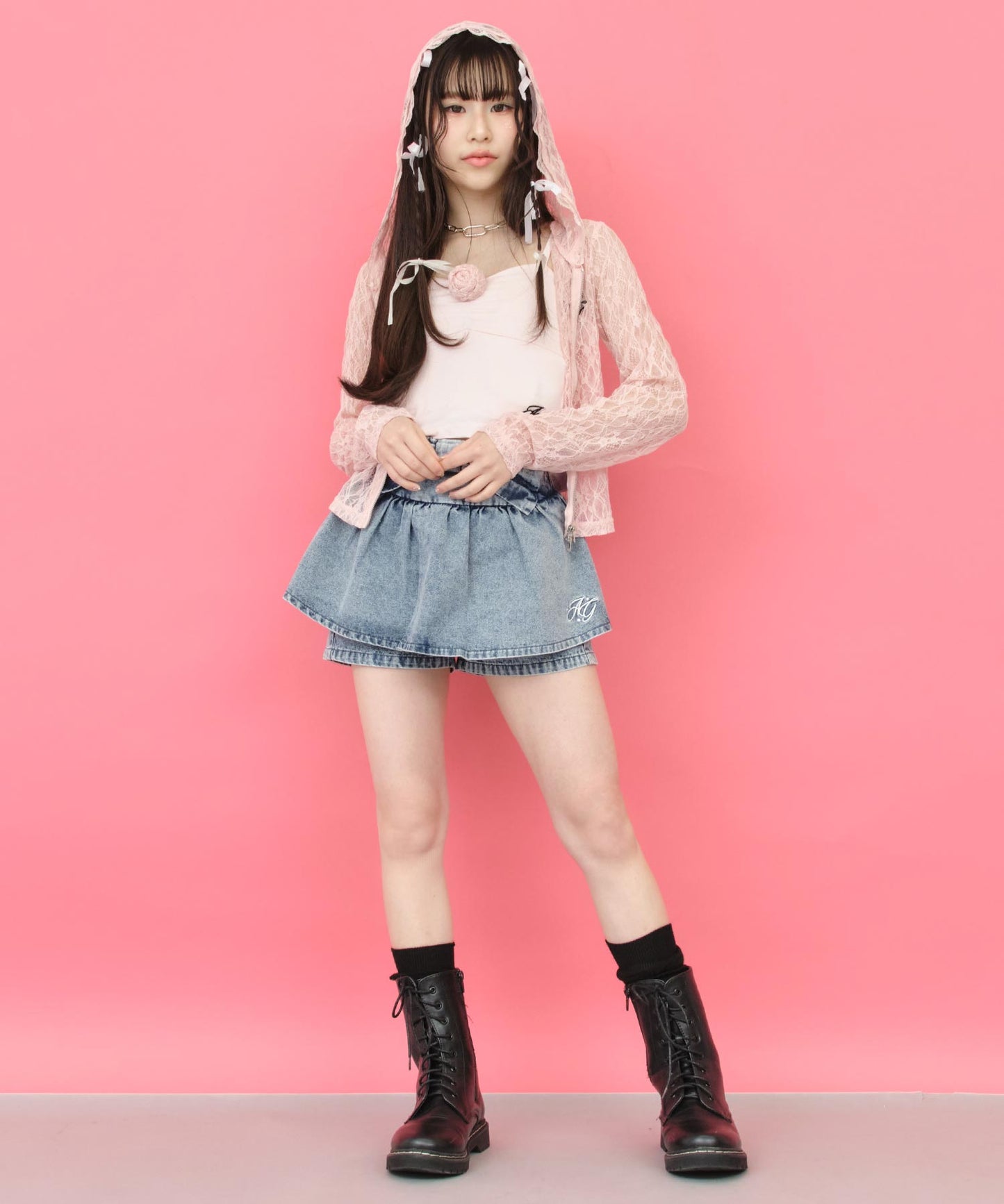 ライトピンク(Sサイズ着用/身長：約148cm)