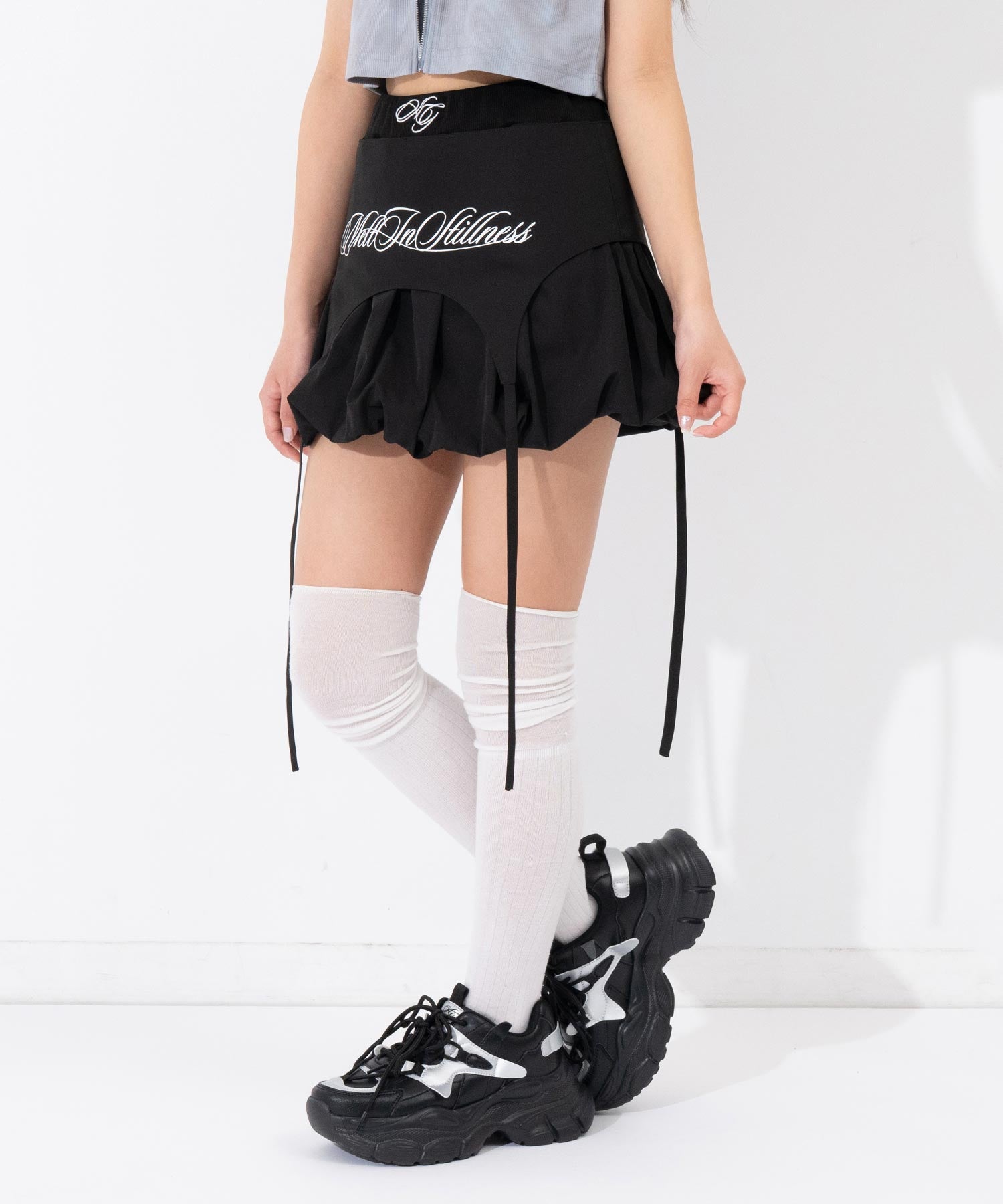 ブラック(Sサイズ着用/身長：約150cm)