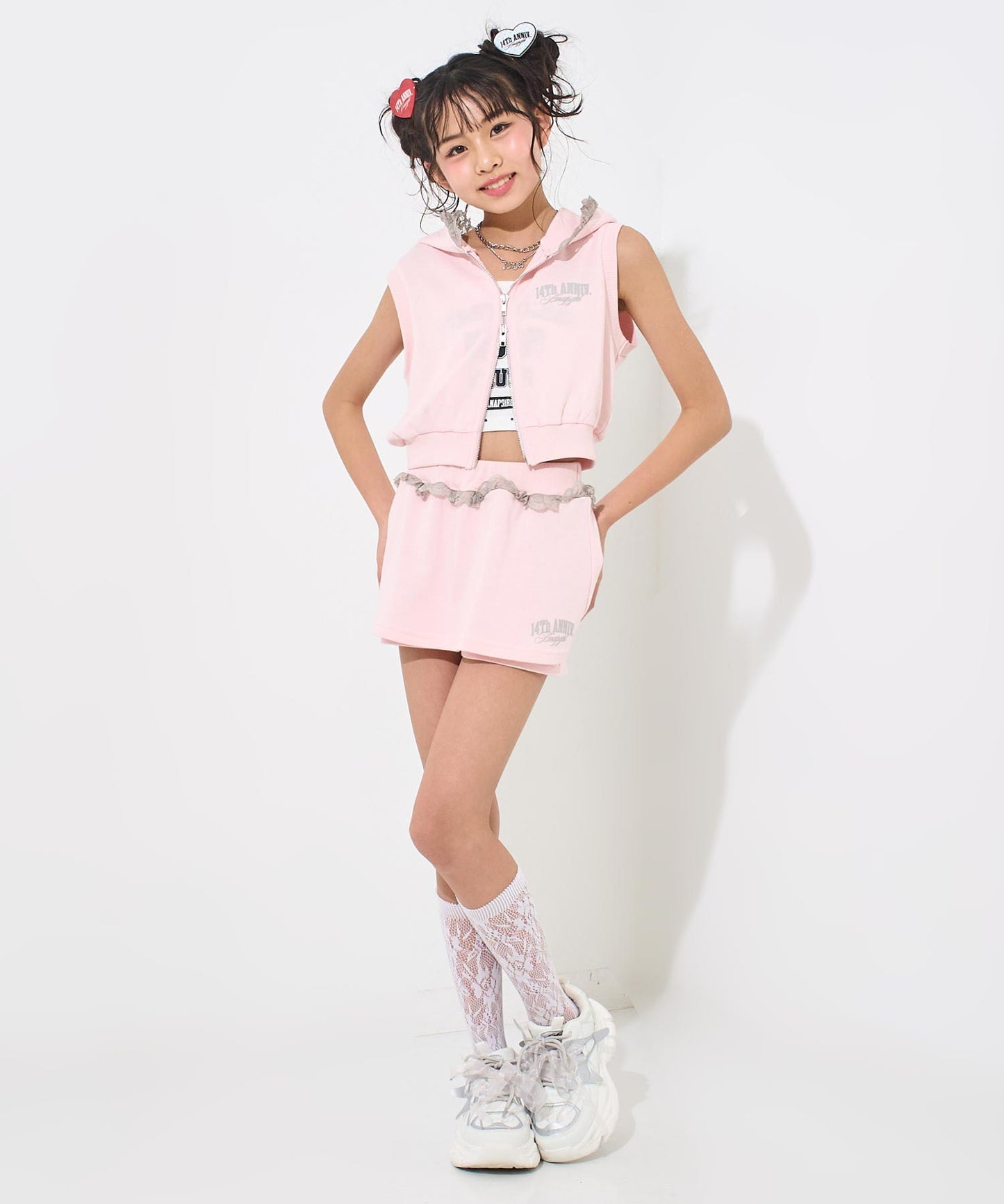 ライトピンク(XSサイズ着用/身長：約145cm)