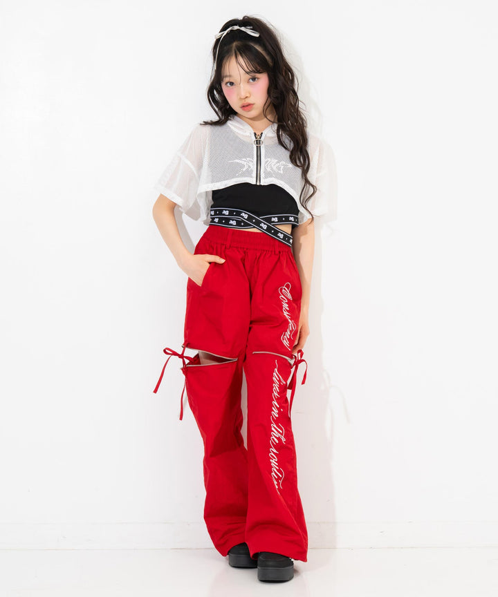 ホワイト(Sサイズ着用/身長：約146cm)
