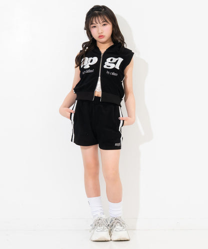 ブラック(Sサイズ着用/身長：約140cm)