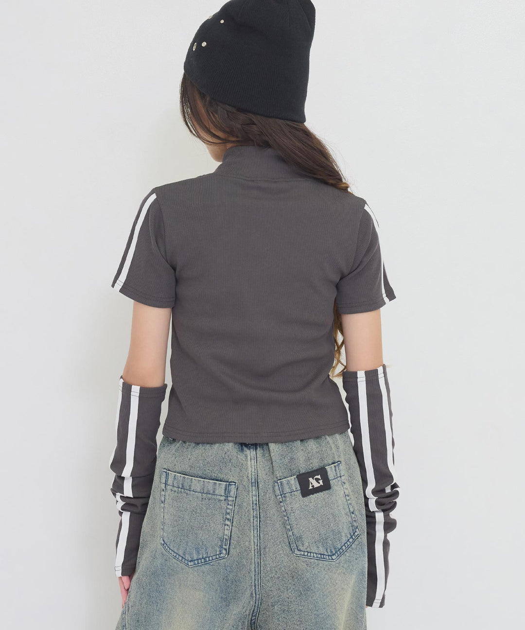 アッシュブラック(Sサイズ着用/身長：約146cm)