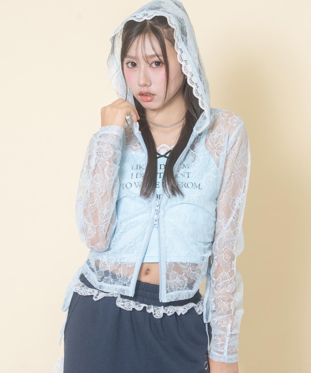 サックス(Mサイズ着用/身長：約156cm)