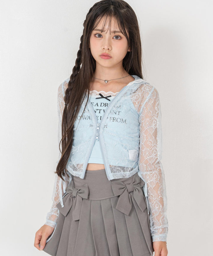 サックス(XSサイズ着用/身長：約139cm)